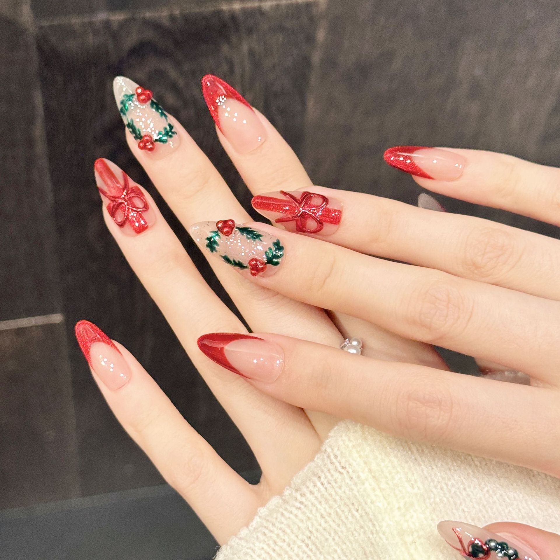 10 Stück Weihnachts-Rot-Nude-M – Nail Art Press On Bewertung und Preis